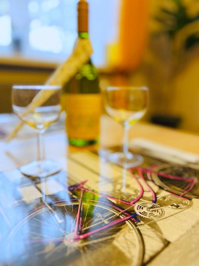 Apartament Rowerlovy Apartment Walbrzych Ngoại thất bức ảnh